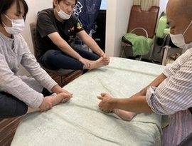 指圧マッサージ
