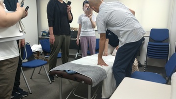 指圧マッサージ