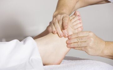 保険適用外でも選ばれる！あはき柔整師に必要な自費診療スキルとは